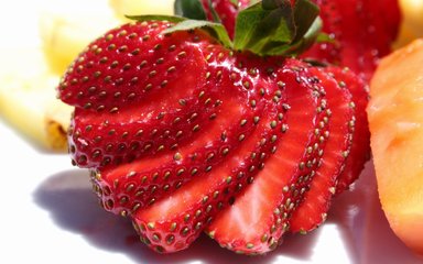 草莓施用有机肥的技术