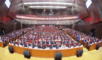 宁夏回族自治区主席咸辉主持召开第106次政府常务会议