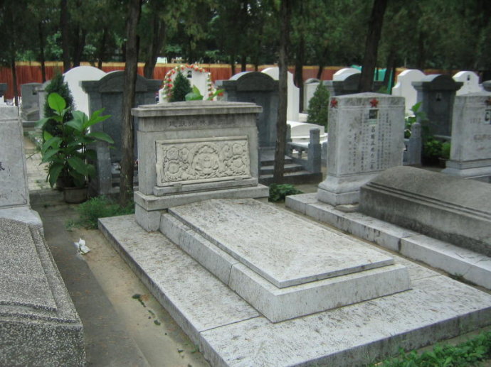 林徽因墓碑刻的名字,为什么是建筑师,而不是诗人或者文学家?