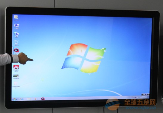 电脑主机风扇嗡嗡响打不开机打不开机_电脑主机打不开显示黄灯_电脑主机打开显示屏显示无信号