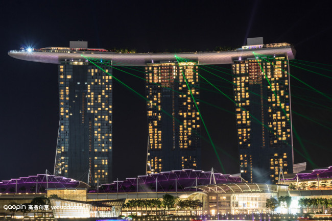Marina Bay Sands hotel with light and laser sho Marina Bay Sands hotel with light and laser sho