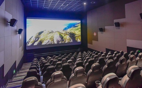 放映厅背后 为什么有的电影票100多元?-科技频道-和讯网