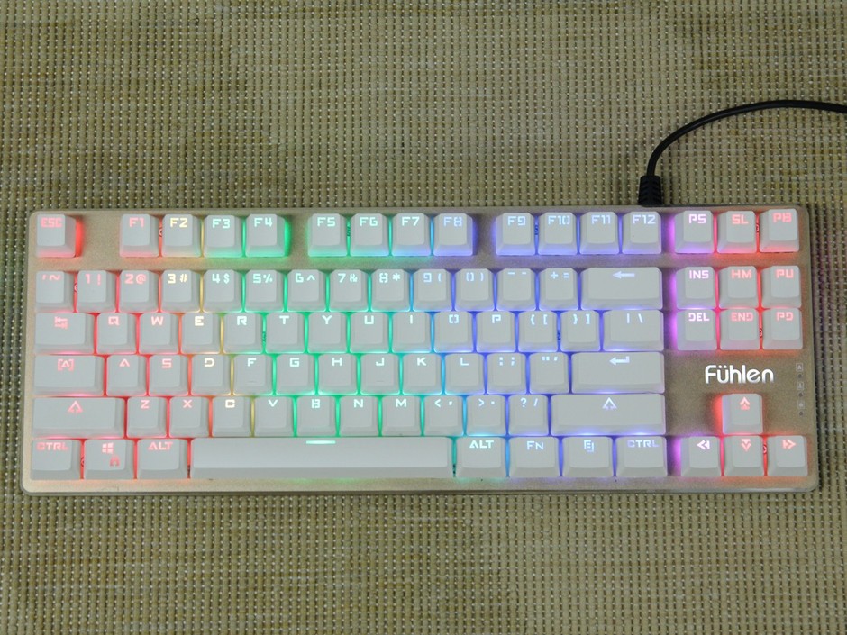 rgb键盘灯光自定义_rgb键盘灯光自定义